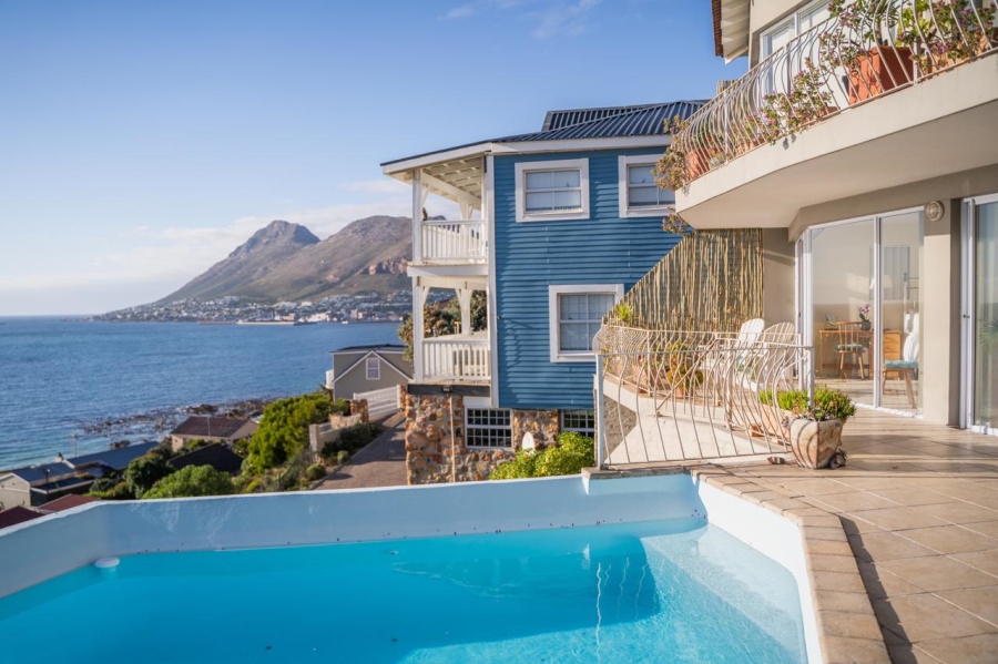 To Let 1 Bedroom Property for Rent in Glencairn Western Cape